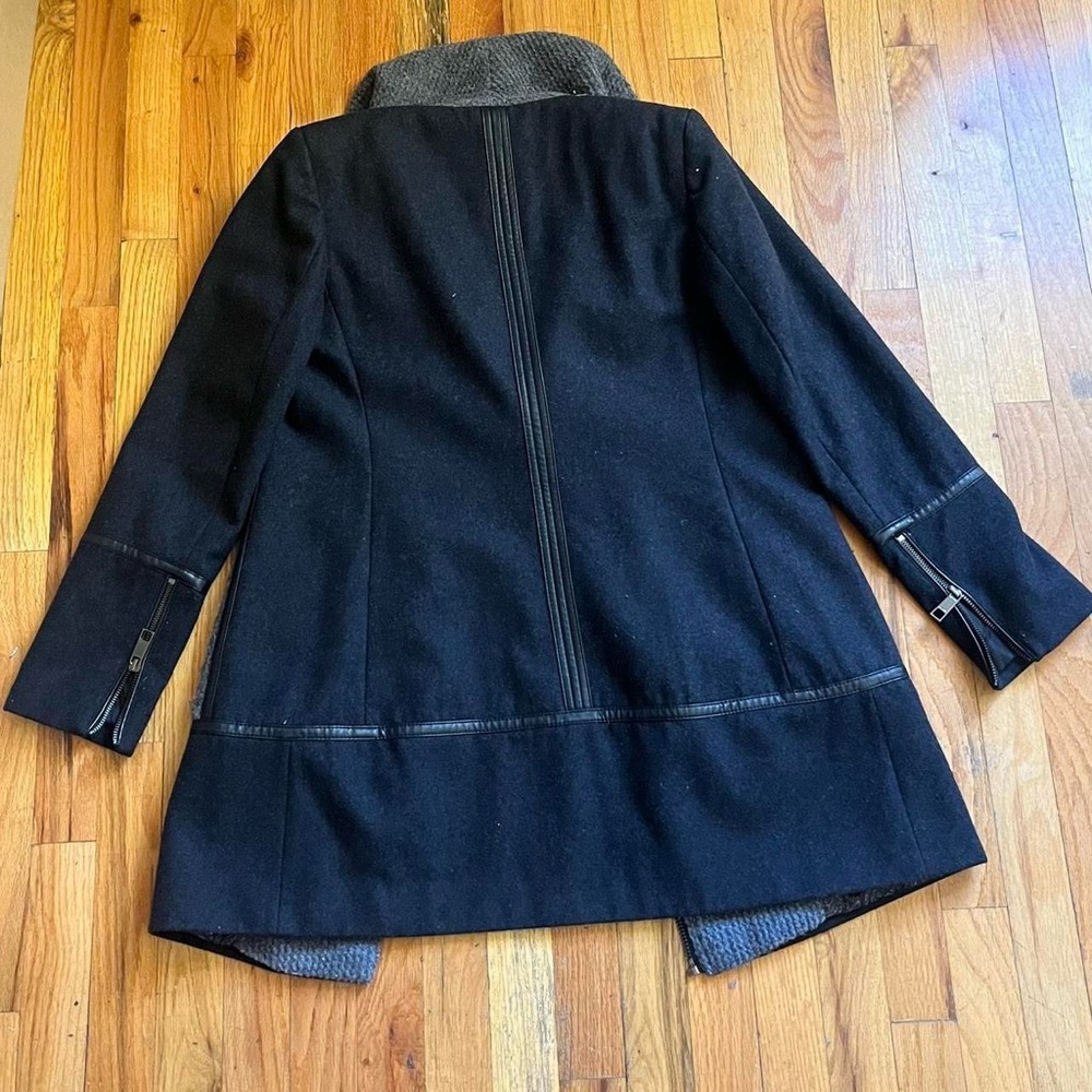Guess Jacket - Picture 5 of 7